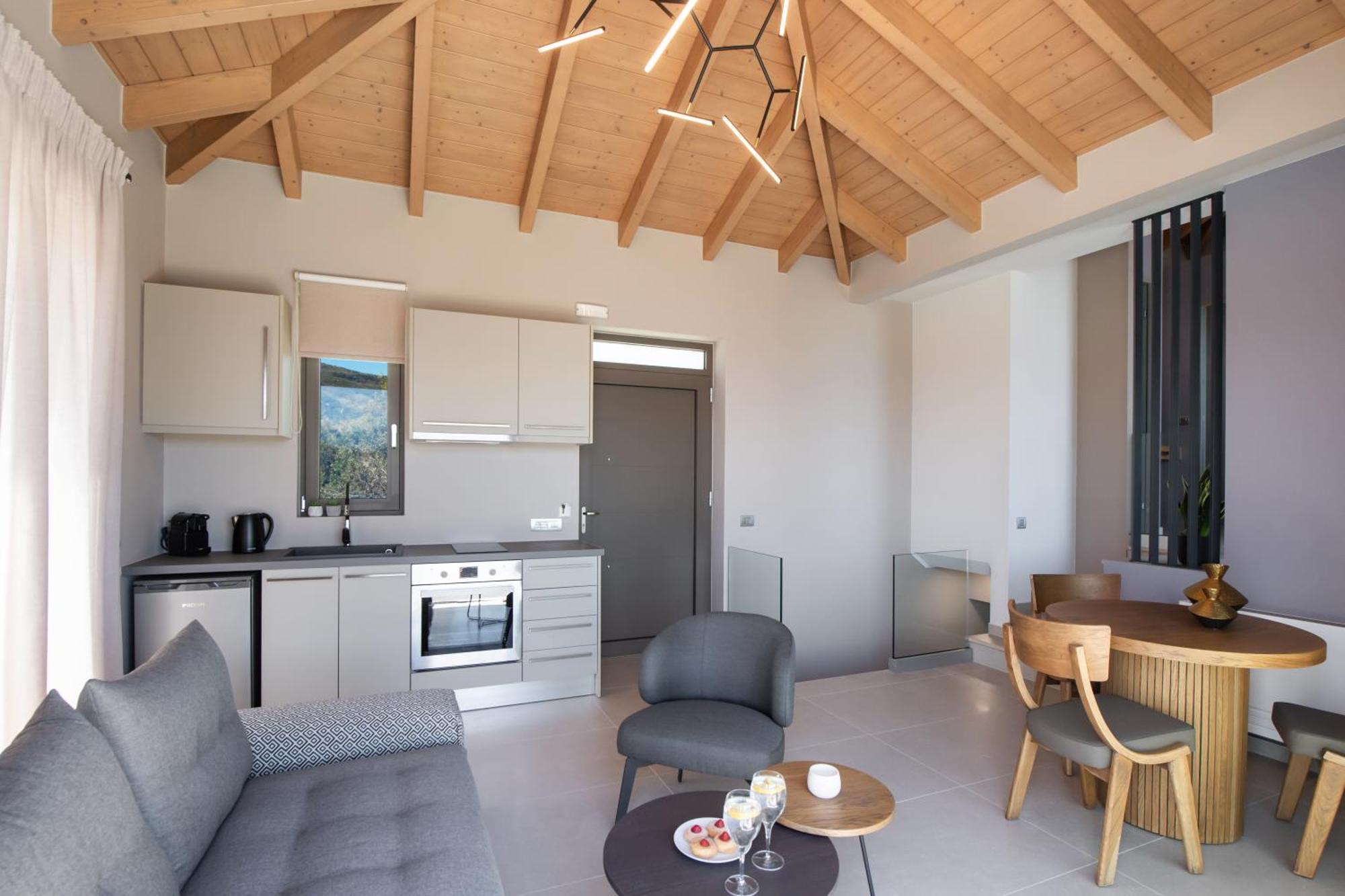 Highview Luxury Suites Katouna ภายนอก รูปภาพ
